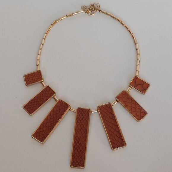 PRETTY Statement Necklace Leather Stripe Gold Tone Choker Necklace - Picture 2 of 3